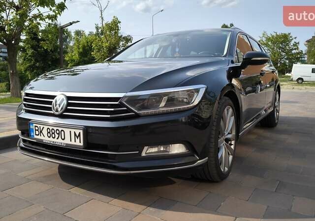 Черный Фольксваген Пассат, объемом двигателя 1.6 л и пробегом 292 тыс. км за 13100 $, фото 7 на Automoto.ua