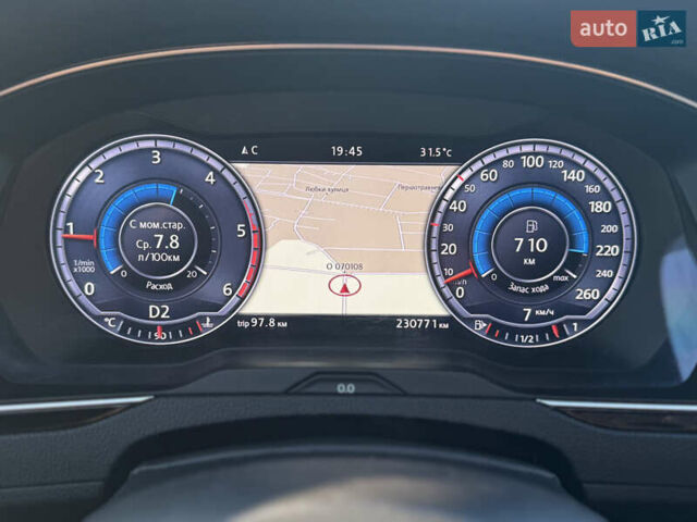 Черный Фольксваген Пассат, объемом двигателя 1.6 л и пробегом 233 тыс. км за 13200 $, фото 15 на Automoto.ua