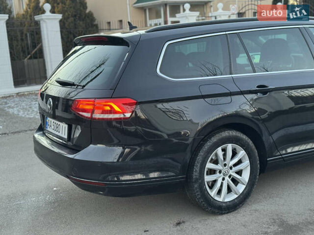 Черный Фольксваген Пассат, объемом двигателя 2 л и пробегом 314 тыс. км за 11600 $, фото 4 на Automoto.ua