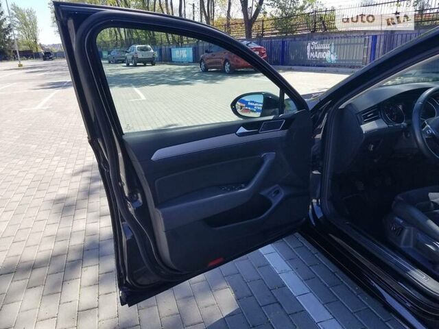 Черный Фольксваген Пассат, объемом двигателя 2 л и пробегом 206 тыс. км за 16300 $, фото 4 на Automoto.ua