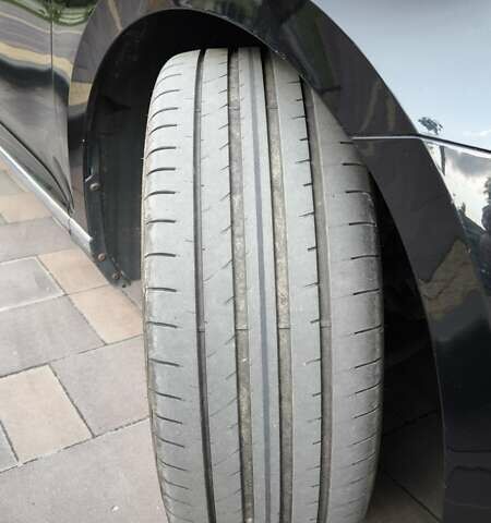 Черный Фольксваген Пассат, объемом двигателя 1.6 л и пробегом 292 тыс. км за 13100 $, фото 25 на Automoto.ua