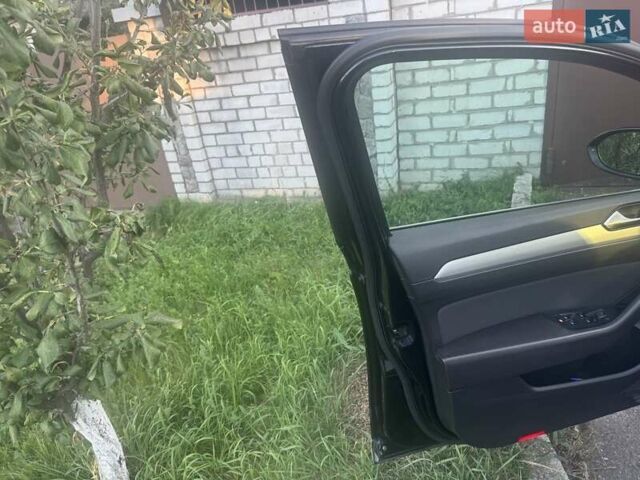 Чорний Фольксваген Пассат, об'ємом двигуна 1.97 л та пробігом 324 тис. км за 14000 $, фото 10 на Automoto.ua