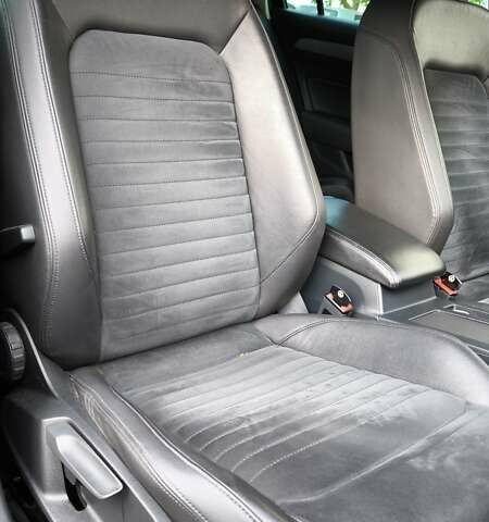 Черный Фольксваген Пассат, объемом двигателя 1.6 л и пробегом 292 тыс. км за 13100 $, фото 10 на Automoto.ua