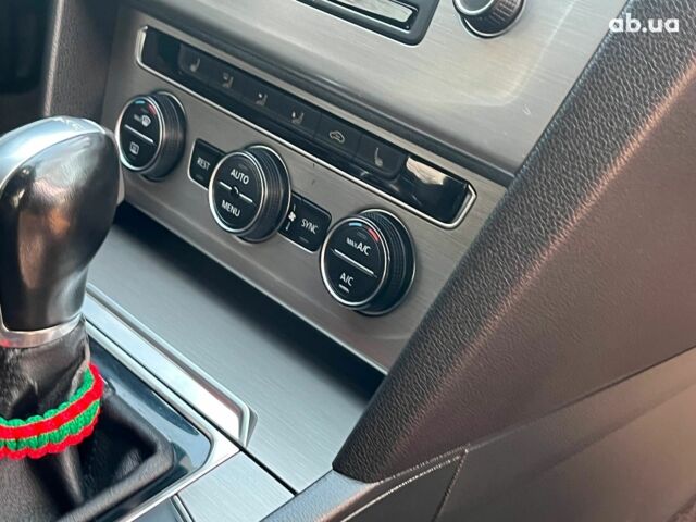 Черный Фольксваген Пассат, объемом двигателя 2 л и пробегом 267 тыс. км за 14390 $, фото 33 на Automoto.ua