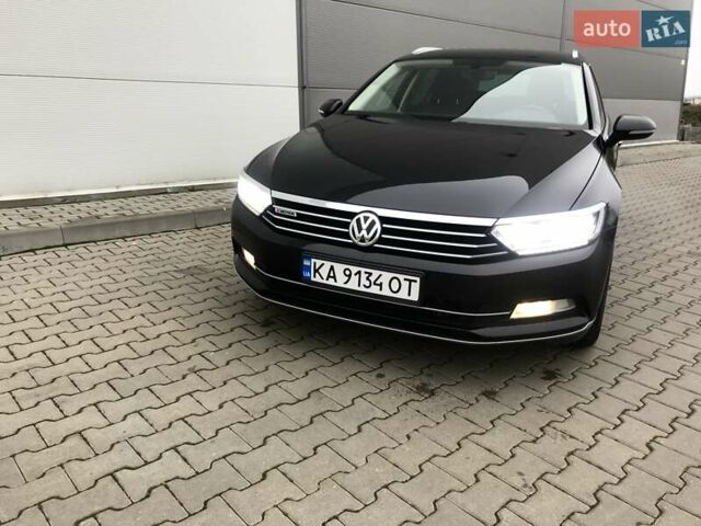 Черный Фольксваген Пассат, объемом двигателя 1.97 л и пробегом 230 тыс. км за 16200 $, фото 6 на Automoto.ua