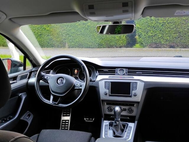 Черный Фольксваген Пассат, объемом двигателя 2 л и пробегом 254 тыс. км за 15000 $, фото 7 на Automoto.ua