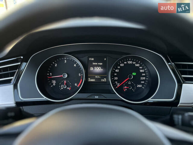 Черный Фольксваген Пассат, объемом двигателя 2 л и пробегом 225 тыс. км за 14000 $, фото 16 на Automoto.ua