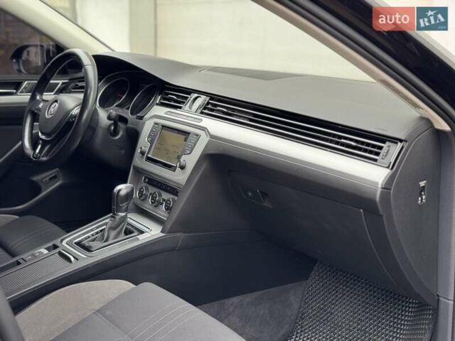 Черный Фольксваген Пассат, объемом двигателя 2 л и пробегом 292 тыс. км за 13900 $, фото 45 на Automoto.ua