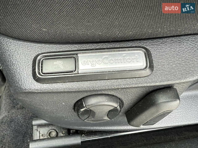 Чорний Фольксваген Пассат, об'ємом двигуна 1.97 л та пробігом 220 тис. км за 14300 $, фото 20 на Automoto.ua