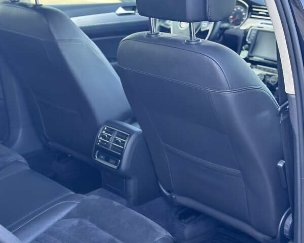 Черный Фольксваген Пассат, объемом двигателя 1.97 л и пробегом 286 тыс. км за 15250 $, фото 4 на Automoto.ua