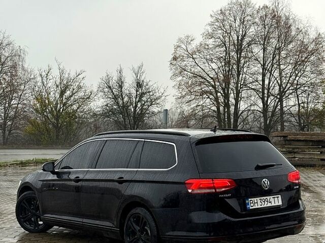 Черный Фольксваген Пассат, объемом двигателя 2 л и пробегом 295 тыс. км за 14000 $, фото 3 на Automoto.ua