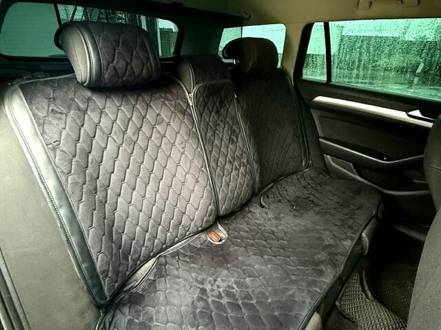 Черный Фольксваген Пассат, объемом двигателя 2 л и пробегом 295 тыс. км за 14000 $, фото 11 на Automoto.ua