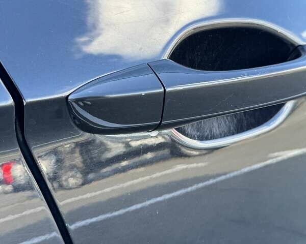 Черный Фольксваген Пассат, объемом двигателя 1.6 л и пробегом 361 тыс. км за 12000 $, фото 10 на Automoto.ua