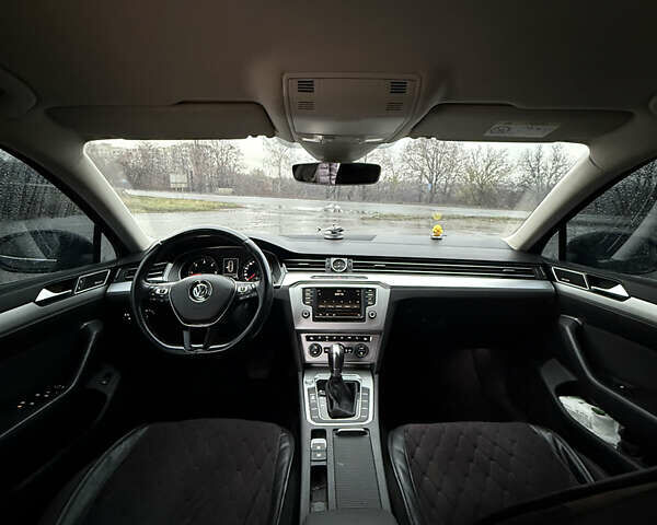 Черный Фольксваген Пассат, объемом двигателя 1.97 л и пробегом 295 тыс. км за 14000 $, фото 23 на Automoto.ua