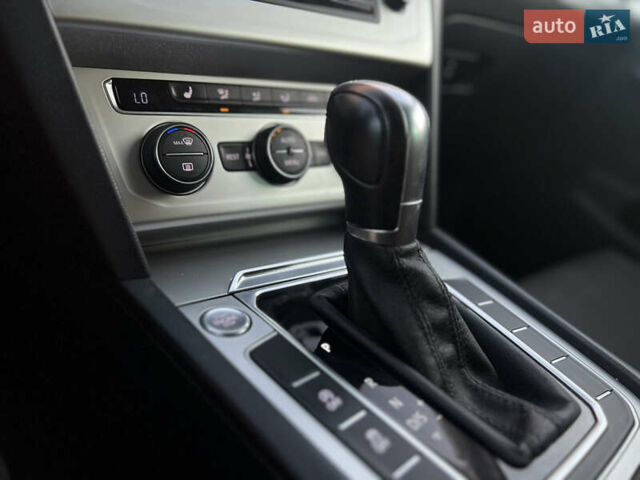 Черный Фольксваген Пассат, объемом двигателя 2 л и пробегом 252 тыс. км за 13999 $, фото 22 на Automoto.ua