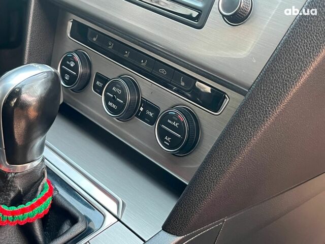 Черный Фольксваген Пассат, объемом двигателя 2 л и пробегом 267 тыс. км за 14390 $, фото 32 на Automoto.ua