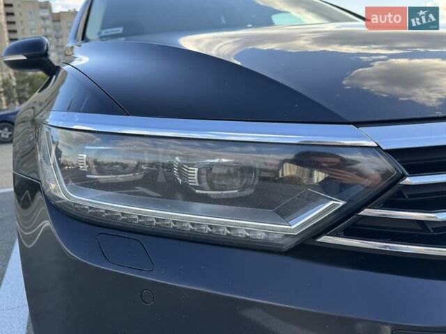 Черный Фольксваген Пассат, объемом двигателя 1.6 л и пробегом 361 тыс. км за 12000 $, фото 23 на Automoto.ua