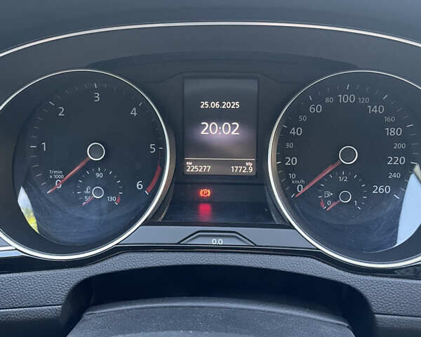 Черный Фольксваген Пассат, объемом двигателя 2 л и пробегом 225 тыс. км за 17900 $, фото 1 на Automoto.ua