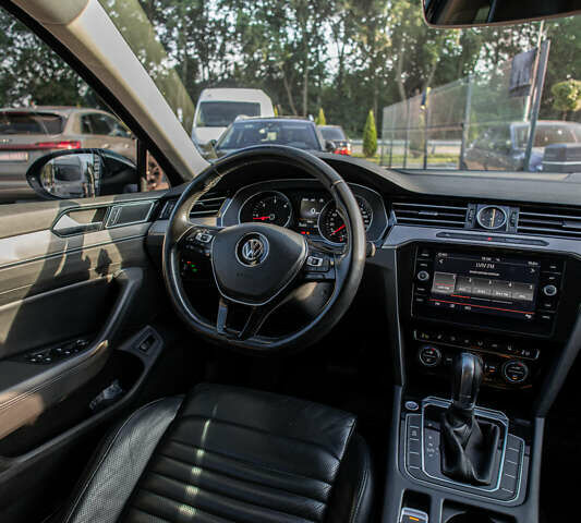 Черный Фольксваген Пассат, объемом двигателя 1.97 л и пробегом 250 тыс. км за 16500 $, фото 16 на Automoto.ua