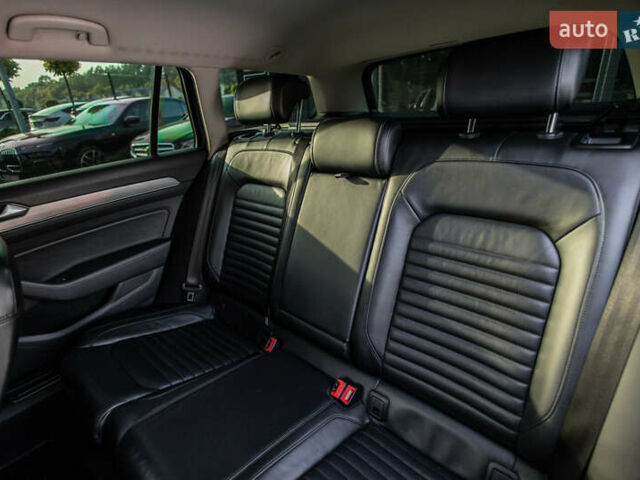 Черный Фольксваген Пассат, объемом двигателя 1.97 л и пробегом 250 тыс. км за 16500 $, фото 18 на Automoto.ua