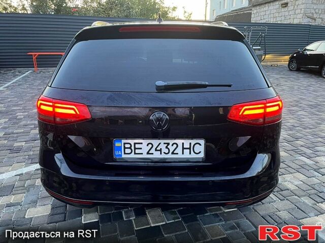 Черный Фольксваген Пассат, объемом двигателя 2 л и пробегом 245 тыс. км за 13500 $, фото 2 на Automoto.ua