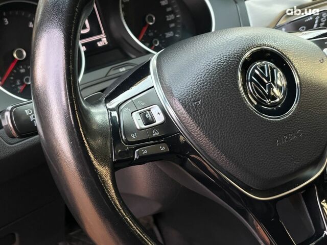 Черный Фольксваген Пассат, объемом двигателя 2 л и пробегом 267 тыс. км за 14390 $, фото 16 на Automoto.ua