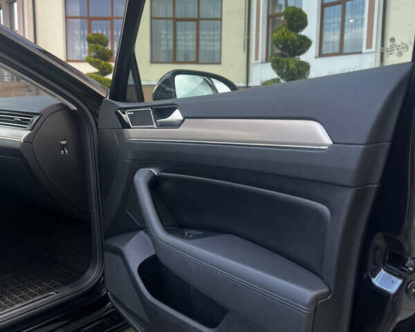 Чорний Фольксваген Пассат, об'ємом двигуна 1.97 л та пробігом 266 тис. км за 17350 $, фото 30 на Automoto.ua