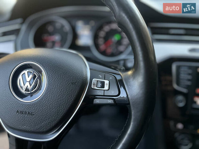 Черный Фольксваген Пассат, объемом двигателя 2 л и пробегом 225 тыс. км за 14000 $, фото 18 на Automoto.ua