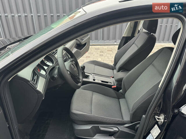 Черный Фольксваген Пассат, объемом двигателя 1.6 л и пробегом 256 тыс. км за 11900 $, фото 15 на Automoto.ua