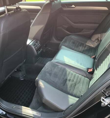 Черный Фольксваген Пассат, объемом двигателя 1.6 л и пробегом 292 тыс. км за 13100 $, фото 43 на Automoto.ua