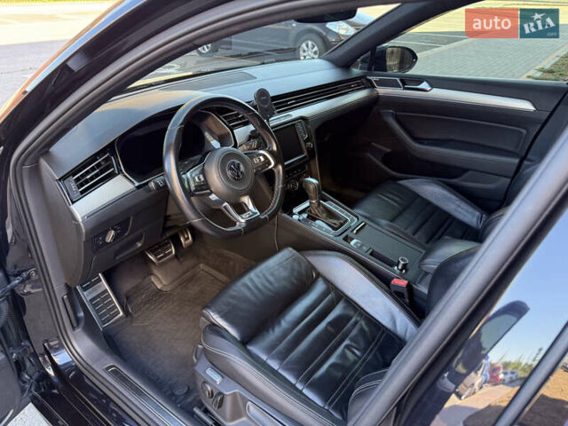 Черный Фольксваген Пассат, объемом двигателя 1.6 л и пробегом 335 тыс. км за 15950 $, фото 4 на Automoto.ua