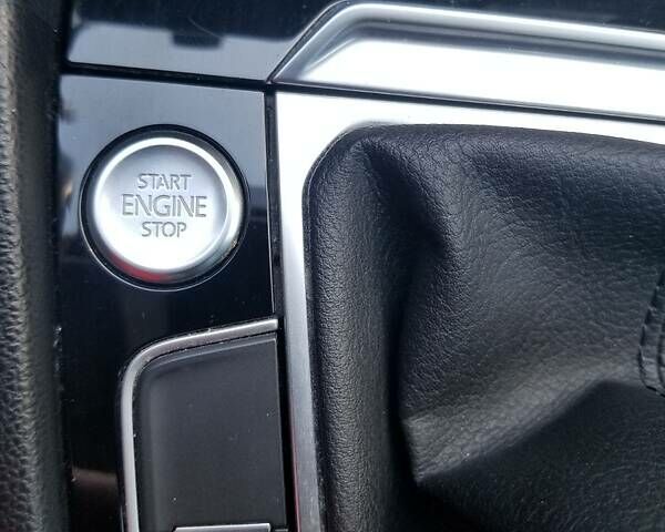 Черный Фольксваген Пассат, объемом двигателя 2 л и пробегом 206 тыс. км за 16300 $, фото 9 на Automoto.ua