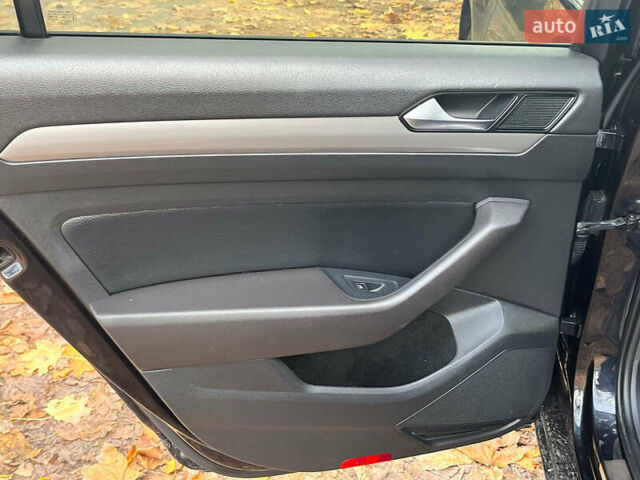 Чорний Фольксваген Пассат, об'ємом двигуна 2 л та пробігом 267 тис. км за 14390 $, фото 23 на Automoto.ua