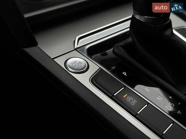 Черный Фольксваген Пассат, объемом двигателя 2 л и пробегом 292 тыс. км за 13900 $, фото 26 на Automoto.ua