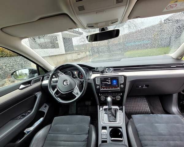 Черный Фольксваген Пассат, объемом двигателя 2 л и пробегом 240 тыс. км за 19950 $, фото 11 на Automoto.ua