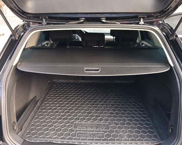 Черный Фольксваген Пассат, объемом двигателя 1.97 л и пробегом 280 тыс. км за 14500 $, фото 21 на Automoto.ua