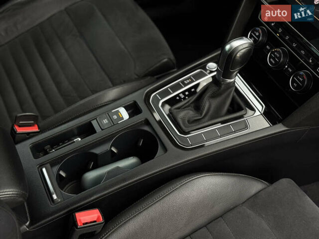 Черный Фольксваген Пассат, объемом двигателя 2 л и пробегом 277 тыс. км за 16600 $, фото 29 на Automoto.ua