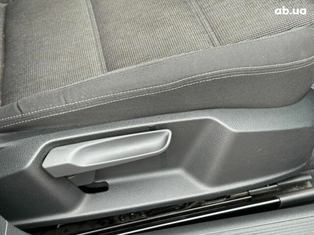 Черный Фольксваген Пассат, объемом двигателя 2 л и пробегом 243 тыс. км за 16490 $, фото 26 на Automoto.ua