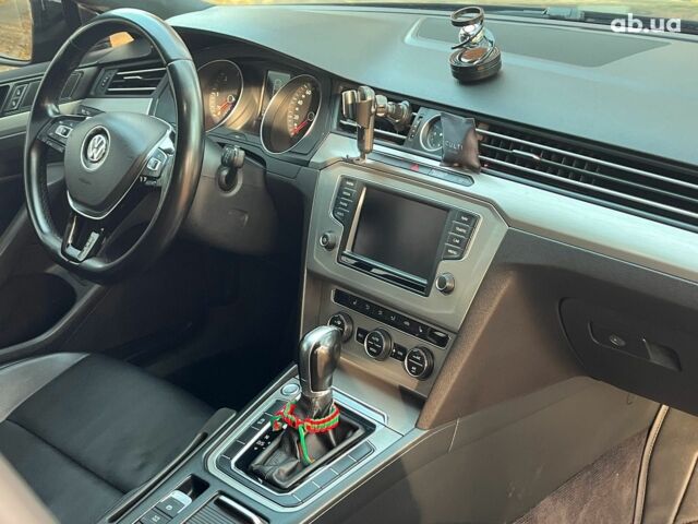 Черный Фольксваген Пассат, объемом двигателя 2 л и пробегом 267 тыс. км за 14390 $, фото 30 на Automoto.ua