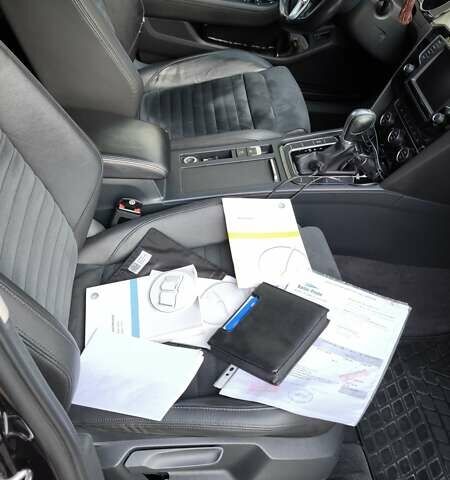 Черный Фольксваген Пассат, объемом двигателя 1.6 л и пробегом 292 тыс. км за 13100 $, фото 51 на Automoto.ua