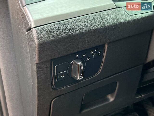 Чорний Фольксваген Пассат, об'ємом двигуна 2 л та пробігом 267 тис. км за 14390 $, фото 14 на Automoto.ua