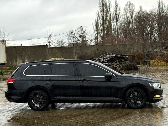 Черный Фольксваген Пассат, объемом двигателя 2 л и пробегом 295 тыс. км за 14000 $, фото 5 на Automoto.ua