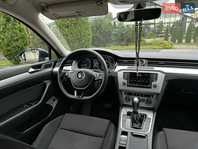 Фольксваген Пассат 2015 в Стрые на Automoto.ua Черный Фольксваген Пассат, объемом двигателя 1.6 л и пробегом 280 тыс. км за 11950 $, фото 55 на Automoto.ua