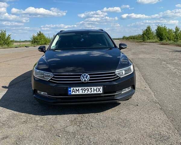 Черный Фольксваген Пассат, объемом двигателя 1.97 л и пробегом 342 тыс. км за 13700 $, фото 1 на Automoto.ua
