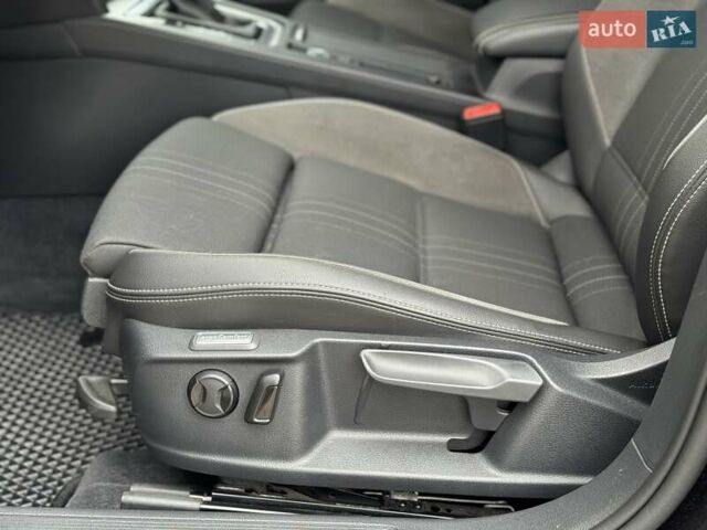 Черный Фольксваген Пассат, объемом двигателя 2 л и пробегом 292 тыс. км за 13900 $, фото 28 на Automoto.ua