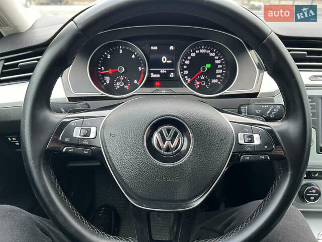 Чорний Фольксваген Пассат, об'ємом двигуна 1.6 л та пробігом 265 тис. км за 11350 $, фото 47 на Automoto.ua