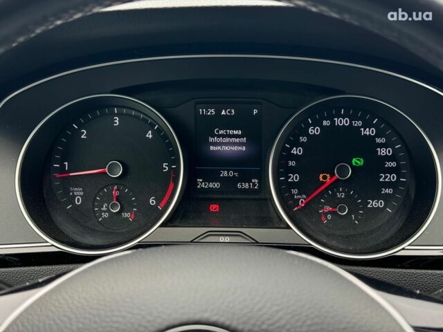 Черный Фольксваген Пассат, объемом двигателя 2 л и пробегом 243 тыс. км за 16490 $, фото 30 на Automoto.ua