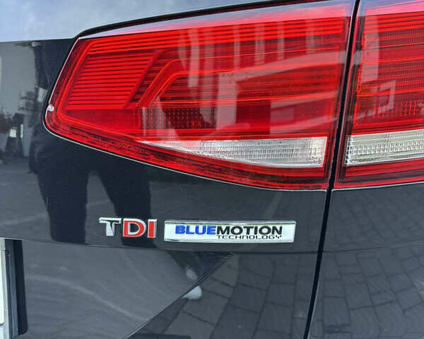 Чорний Фольксваген Пассат, об'ємом двигуна 1.6 л та пробігом 286 тис. км за 11950 $, фото 13 на Automoto.ua