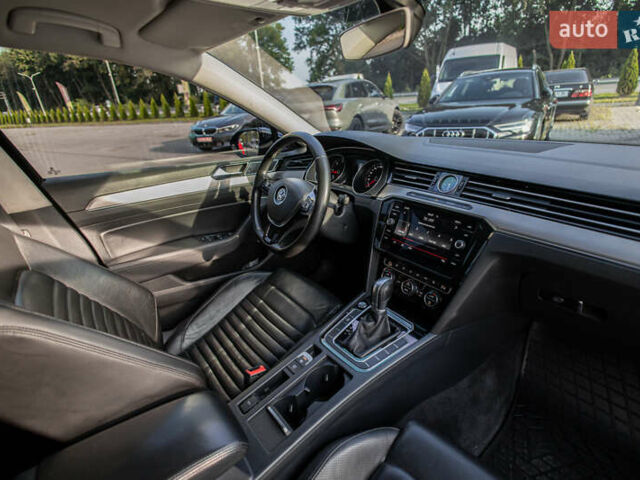 Черный Фольксваген Пассат, объемом двигателя 1.97 л и пробегом 250 тыс. км за 16500 $, фото 13 на Automoto.ua