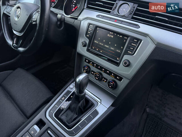 Черный Фольксваген Пассат, объемом двигателя 2 л и пробегом 314 тыс. км за 11600 $, фото 11 на Automoto.ua